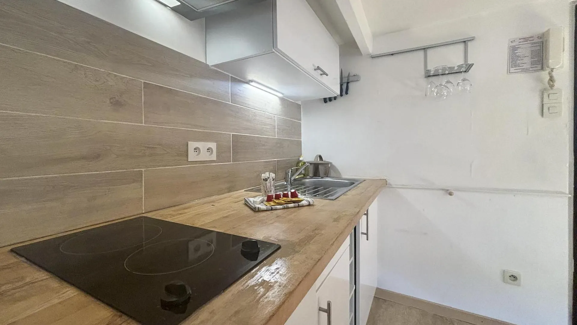Zone Pietonne - Wifi, Ac, 2 Pers Διαμέρισμα Νίκαια